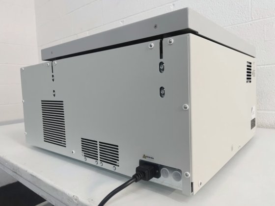 オウス 5916R 冷凍遠心分離機