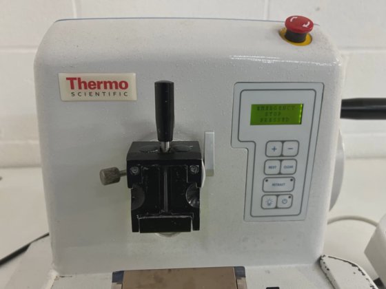 Thermo Shandon Finesse ME+ 显微切片机