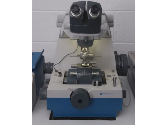 ライヒェルト・ユング ウルトラカットEミクロトームシステムとLKBナイフメーカー