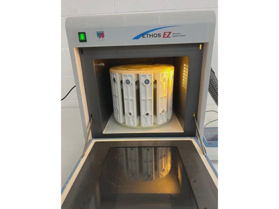 Ethos EZ 微波消解系统