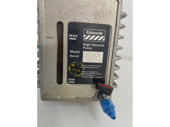 Bomba de vácuo Edwards E2M2