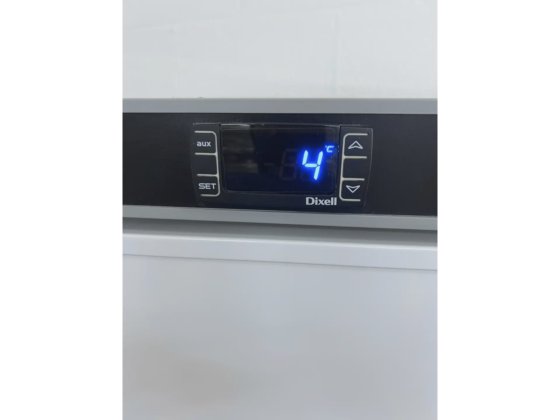 Tefcold UR400B 直立式冰箱