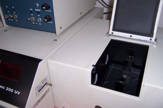 岛津 Spectronic 200 UV