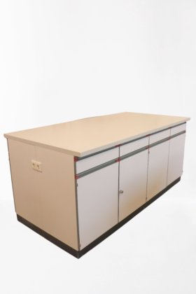 瓦尔德纳岛工作场所 B240