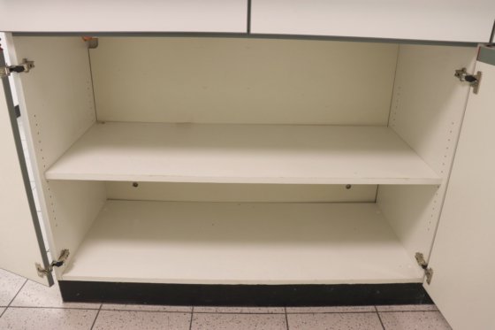 瓦尔德纳岛工作场所 B240