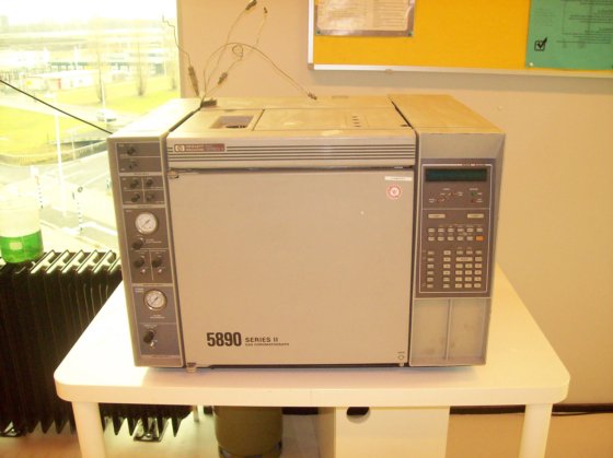 Hewlett Packard 5890 II