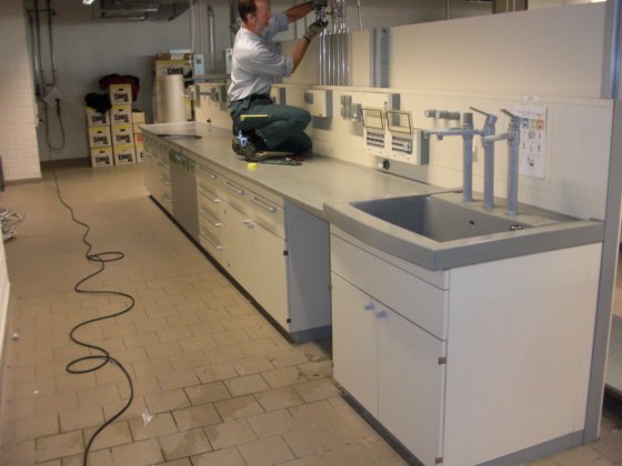 ヴァルドナー研究所用家具