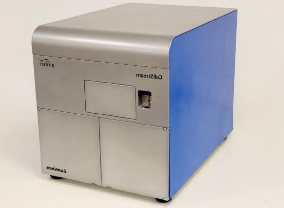 ルミネックス・アムニス・セルストリーム蛍光度測定システム研究室