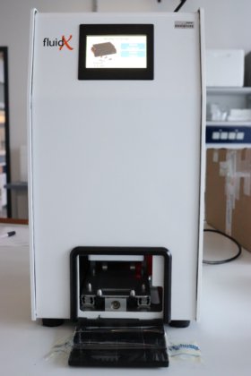 Azenta 流体X
