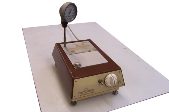 ヘルツォーク融解装置