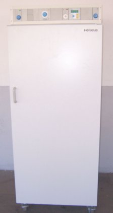 Kendro 高压灭菌器 ST 6420