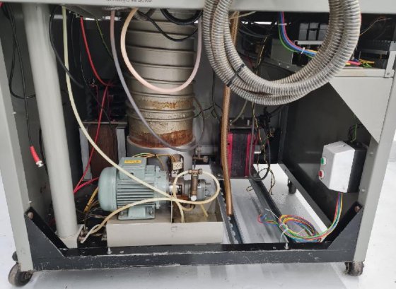 エドワーズ E480 真空熱蒸着コーティングシステム