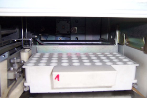 Merck-Hitachi AS 2000A