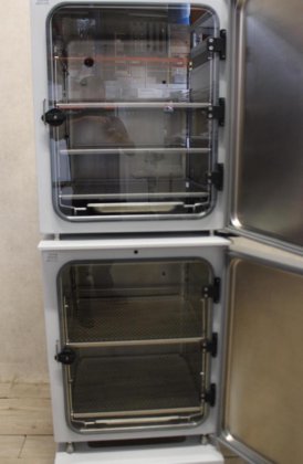 ダブルニューブランズウィックギャラクシー170S CO2インキュベーターダブル