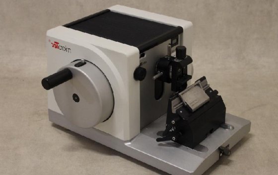 Micro-Tec CUT 4060 回転式ミクロトーム