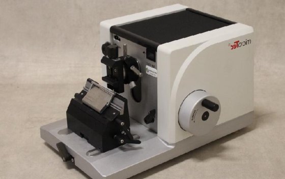 Micro-Tec CUT 4060 回転式ミクロトーム