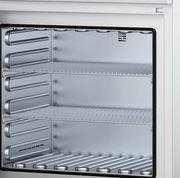 メメルト乾燥オーブン UN110plus ツインディスプレイ