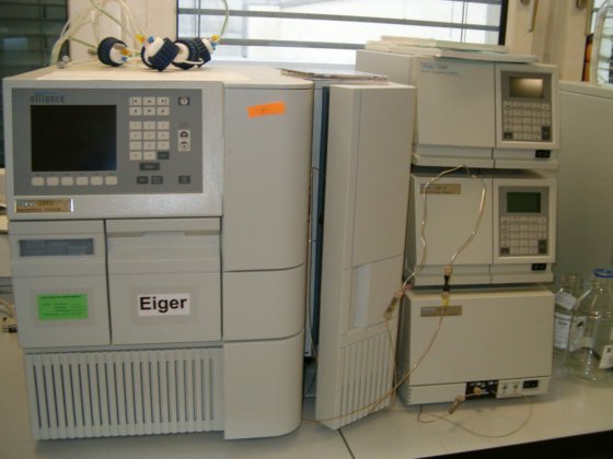 ウォーターズ 2695