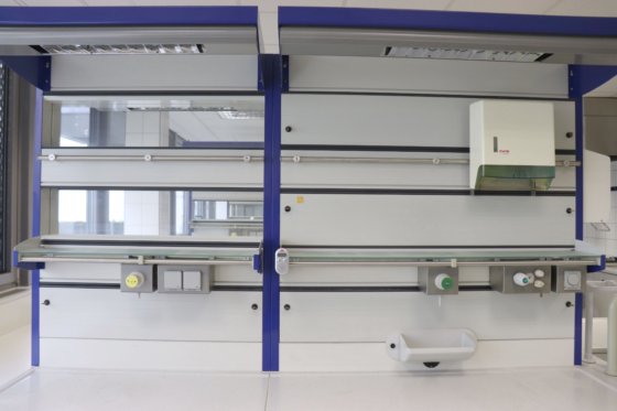 ホーエンローエ島のシンク付きワークステーション