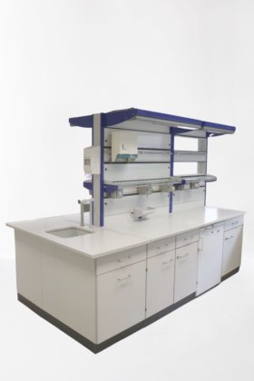 ホーエンローエ島のシンク付きワークステーション