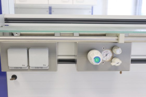 ホーエンローエ島のシンク付きワークステーション