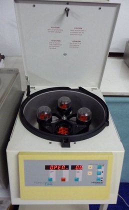 Heraeus Labofuge 400e