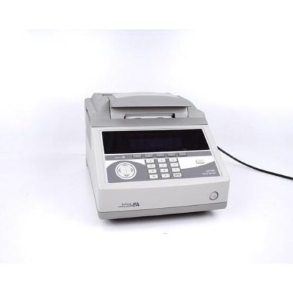 Applied Biosystems. 9800 快速热循环PCR系统。