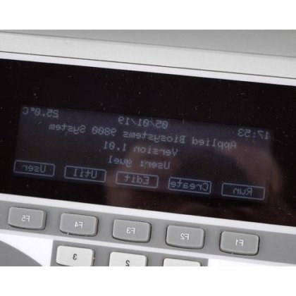 Applied Biosystems. 9800 快速热循环PCR系统。