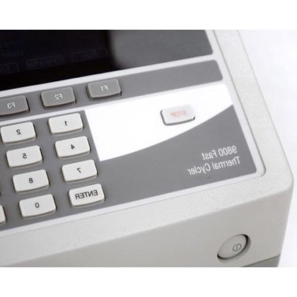 Applied Biosystems. 9800 快速热循环PCR系统。