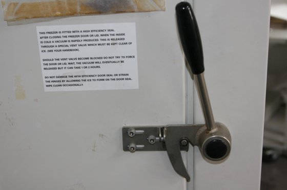 新不伦瑞克 U570-85