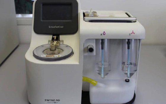 サーモイオンパーソナルゲノムマシンシステムThermo Io