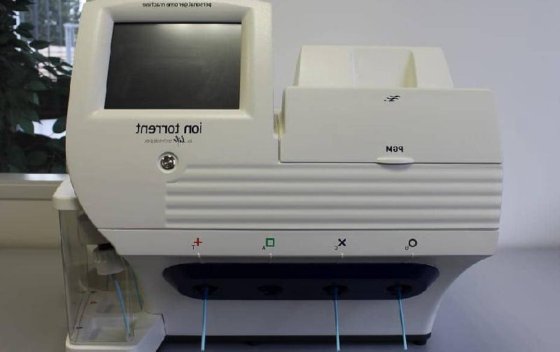 サーモイオンパーソナルゲノムマシンシステムThermo Io