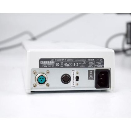 ニコン Ti-U 倒立蛍光顕微鏡 + ラム