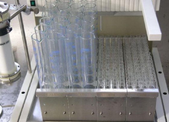 Büchi Sepacore 制备色谱系统 b