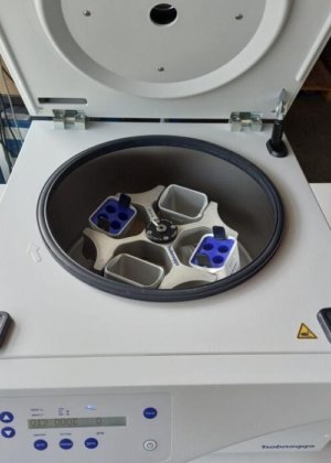 遠心分離機、エッペンドルフ、5804