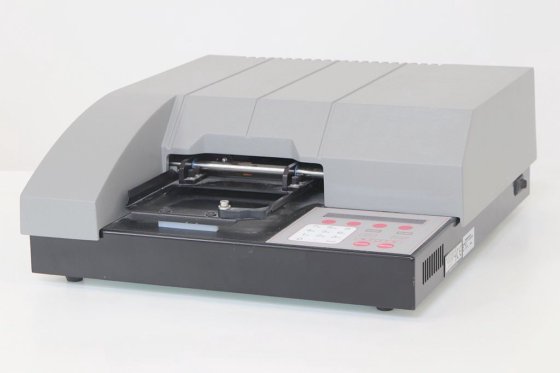 Biotekマイクロタイタープロセッサー