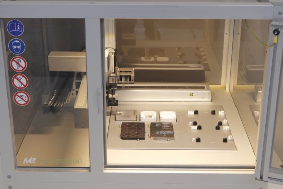 ブルカー シーケノム MT9