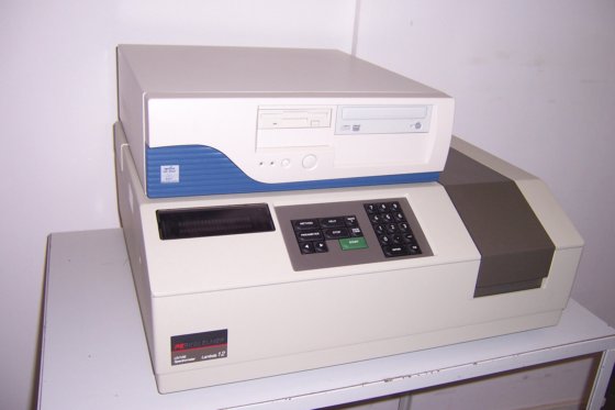 Perkin Elmer Lambda 12