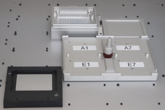 キアゲン バイオロボット 8000