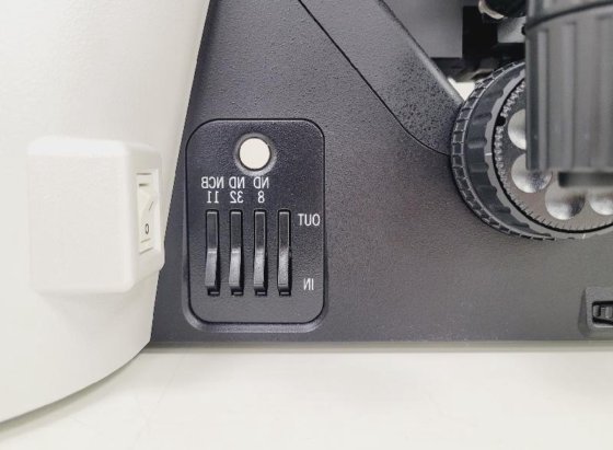 尼康 Eclipse Ni-U 显微镜，带 6x