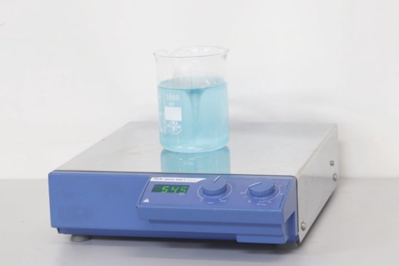 IKA Midi MR 1 digital