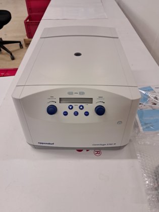 2021 Eppendorf 5702 R