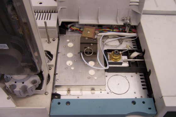 Hewlett Packard 6890