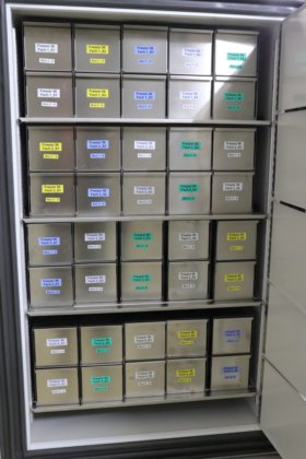 サーモサイエンティフィック HFU400BV