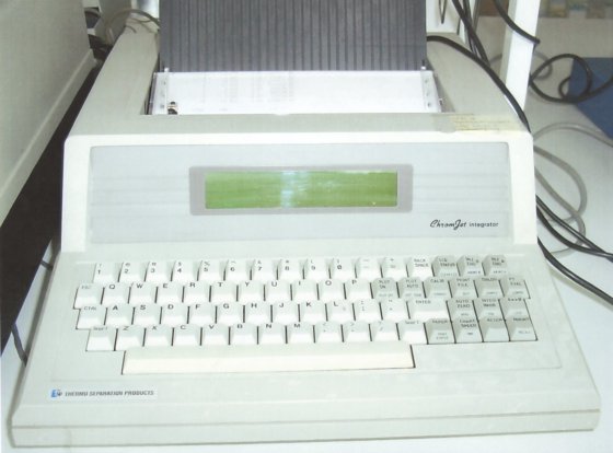 スペクトラ・フィジックス HPLC