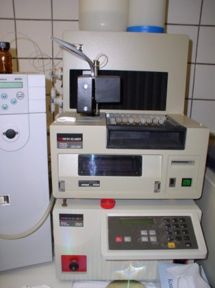 パーキンエルマーHPLC
