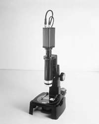 徠卡单镜头变焦 7