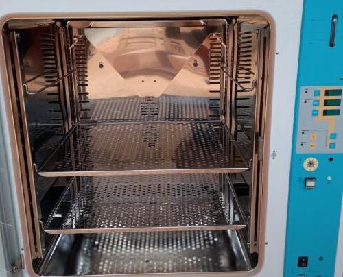 Heraeus Kendro. BBD 6220.