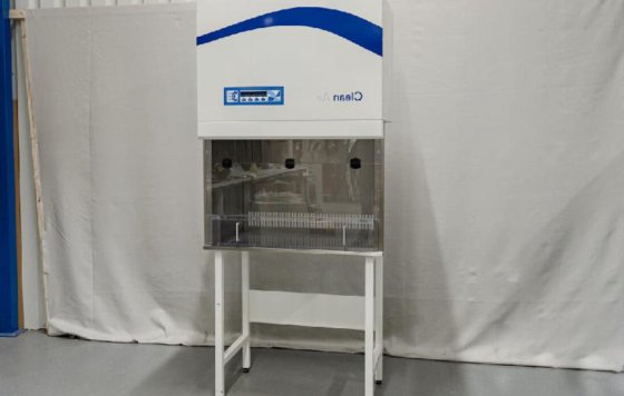 CleanAir DLF PCR 360 垂直フローキャビネット