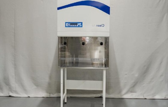 CleanAir DLF PCR 360 垂直フローキャビネット